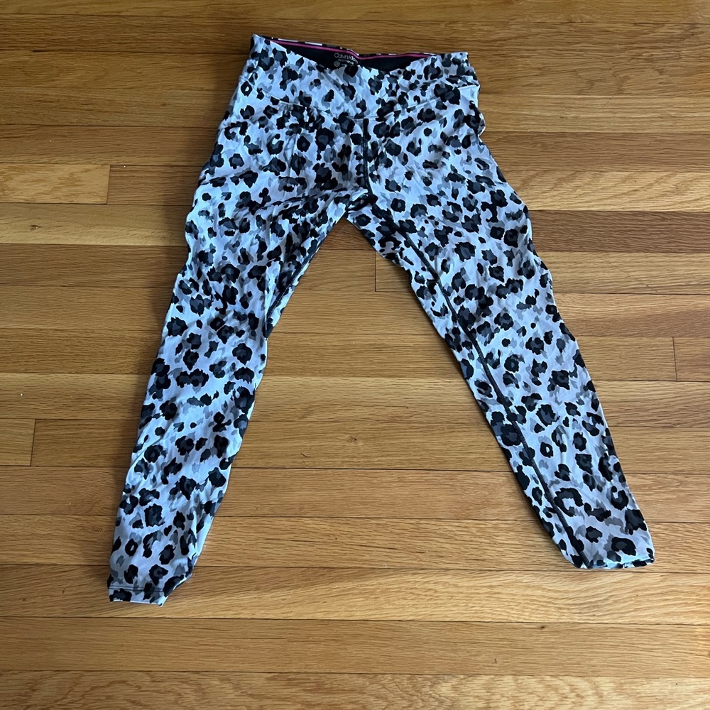 Womens size s Calvin Klein leopard print ankle cut leggings